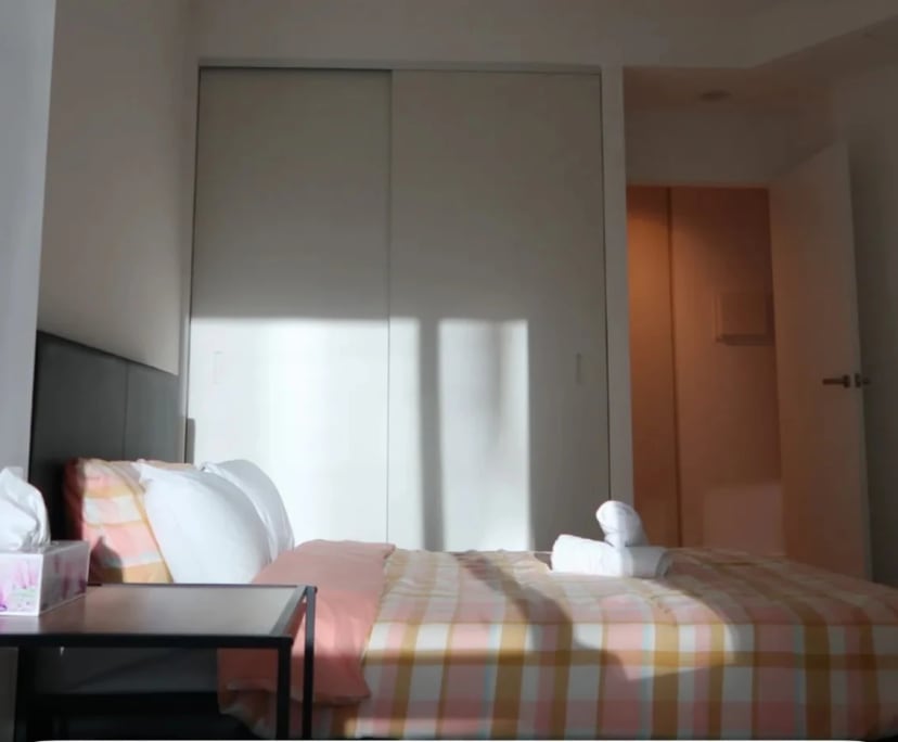 Furnished room in a flatshare