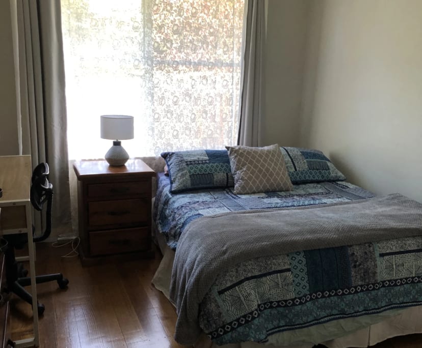 $290, Share-house, 3 bathrooms, Mornington VIC 3931