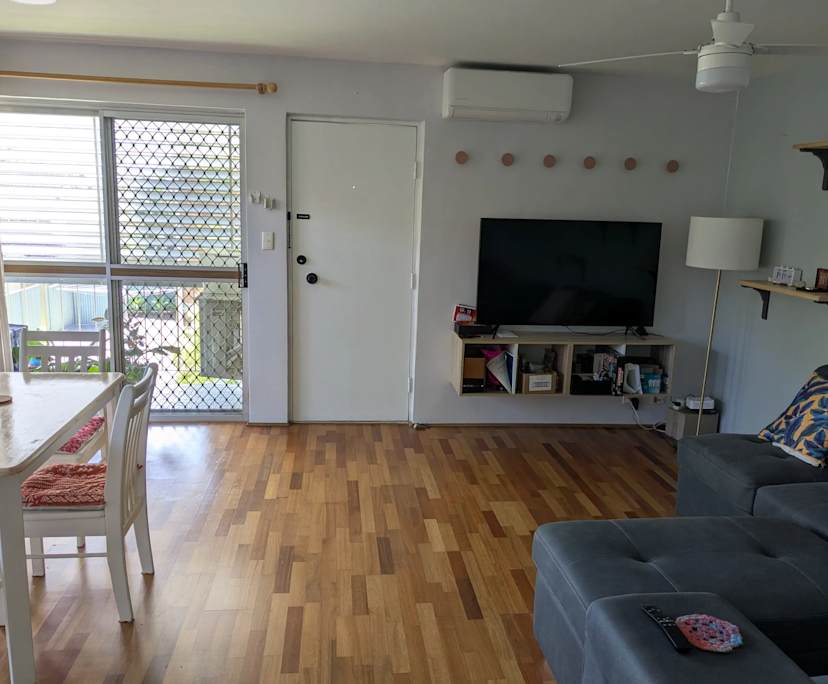 $300, Flatshare, 2 bathrooms, Yeronga QLD 4105