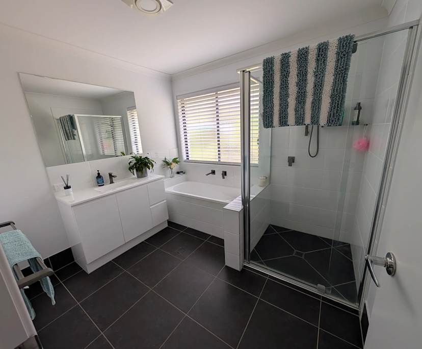 Furnished room with own bathroom