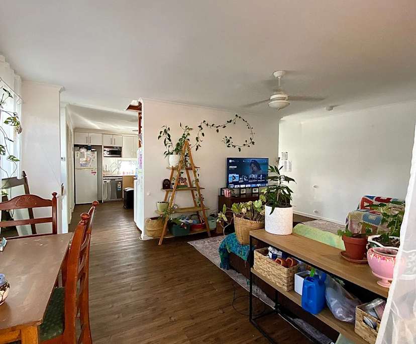 Unfurnished room in a flatshare