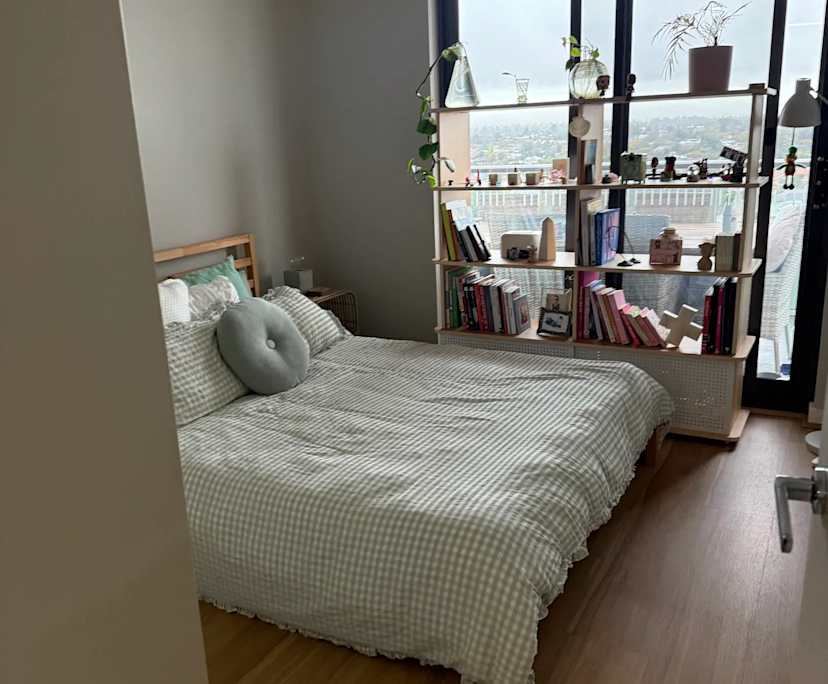Furnished room with own bathroom