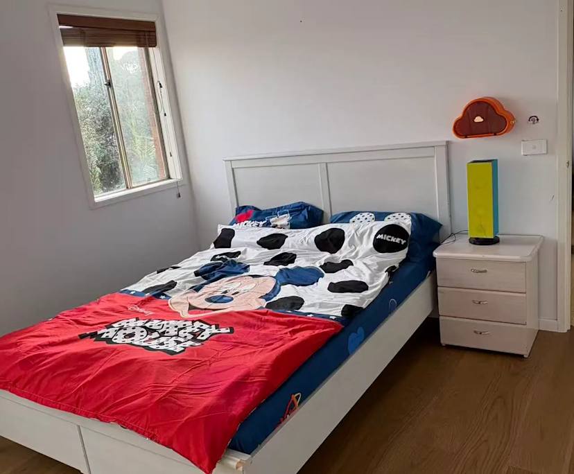 Furnished room in a share house