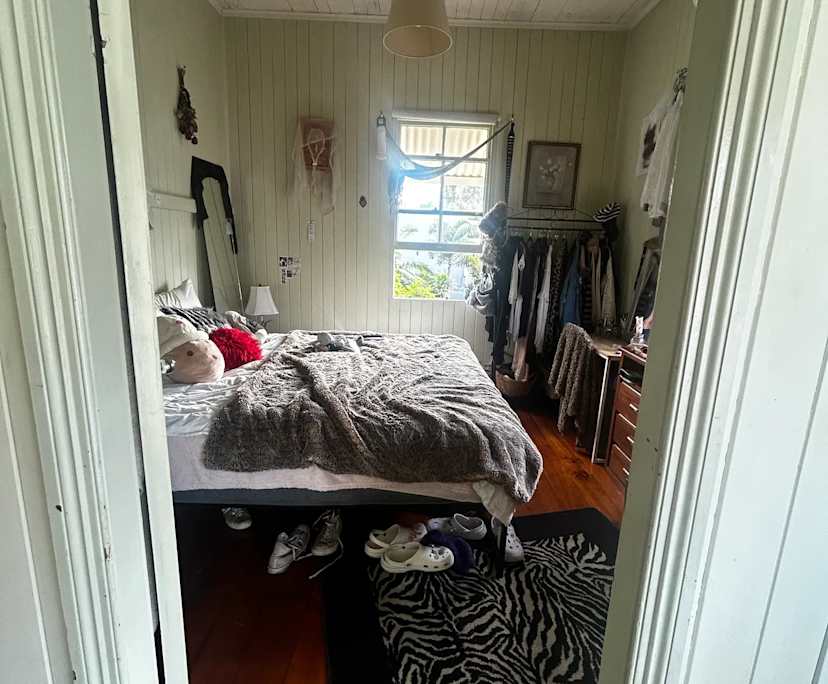 Unfurnished room in a share house