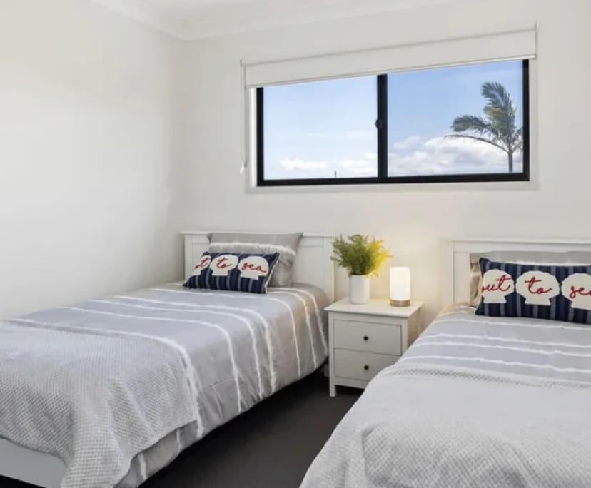Room for Rent in Ulladulla, NSW 300, Furnished, S...
