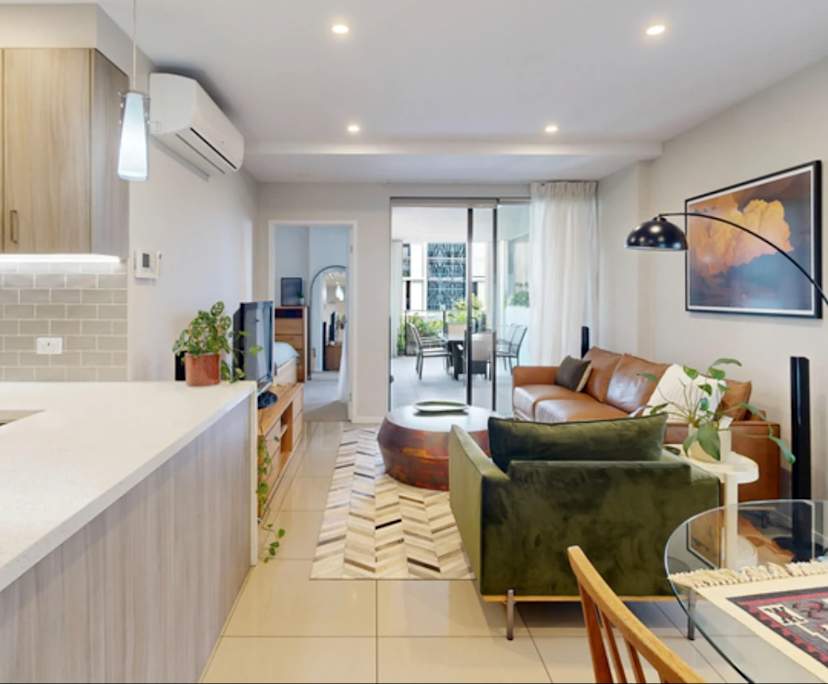 Unfurnished room with own bathroom
