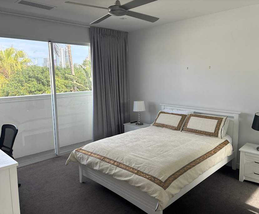 Room with ensuite in a share house