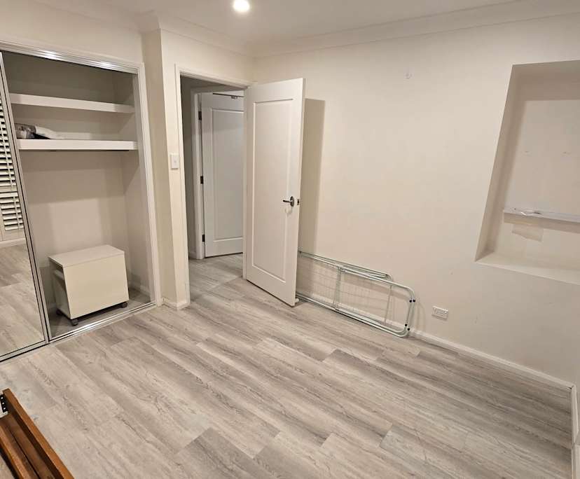 Room in a share house
