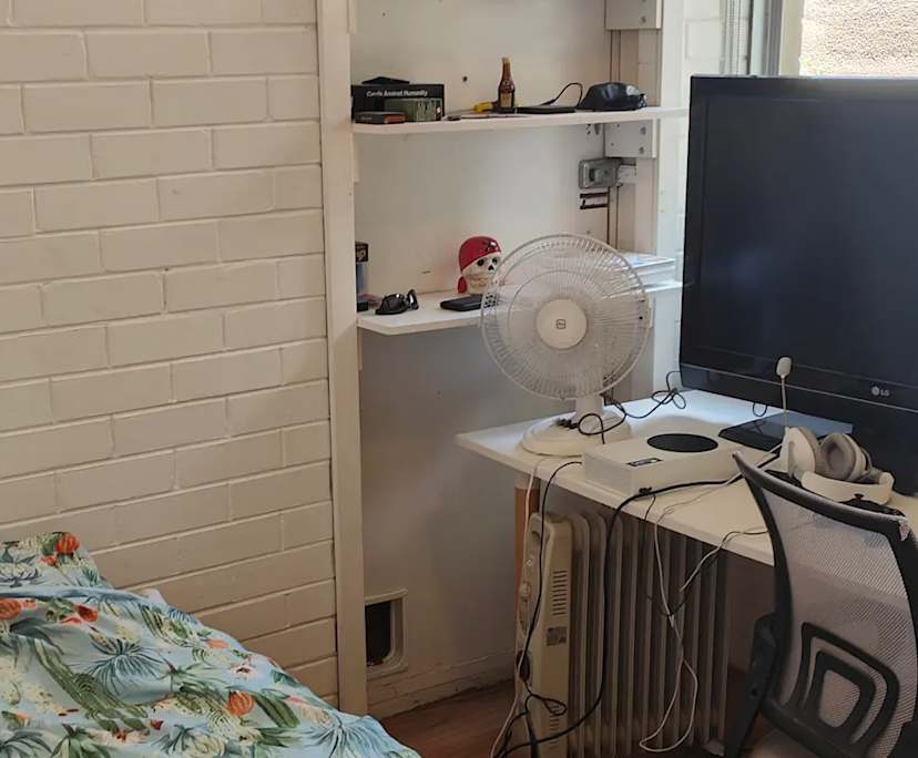 $300, Flatshare, 2 bathrooms, Churchlands WA 6018