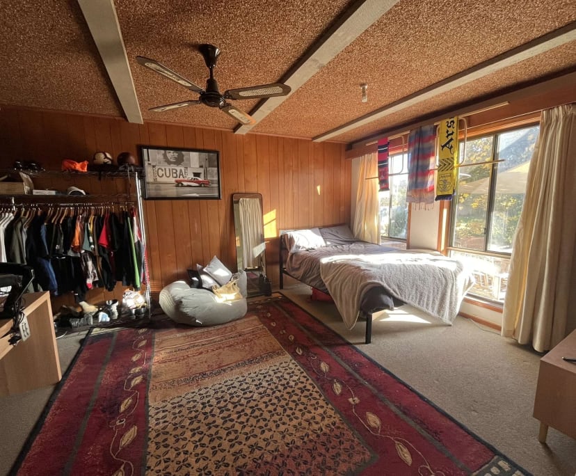 Unfurnished room in a share house