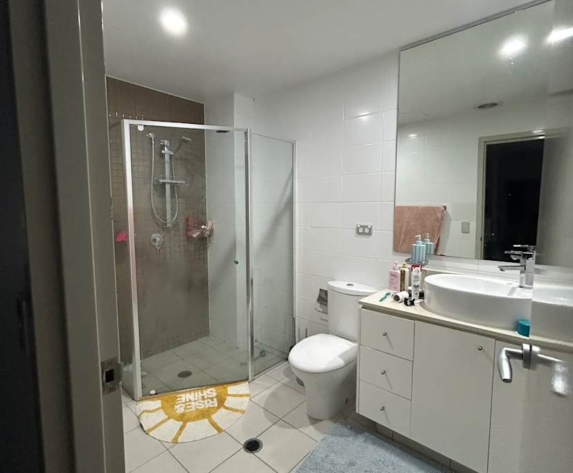 Furnished room with own bathroom