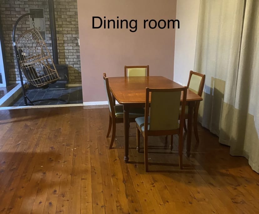 Room for Rent in Wyoming, NSW 350, Furnished, Ens...