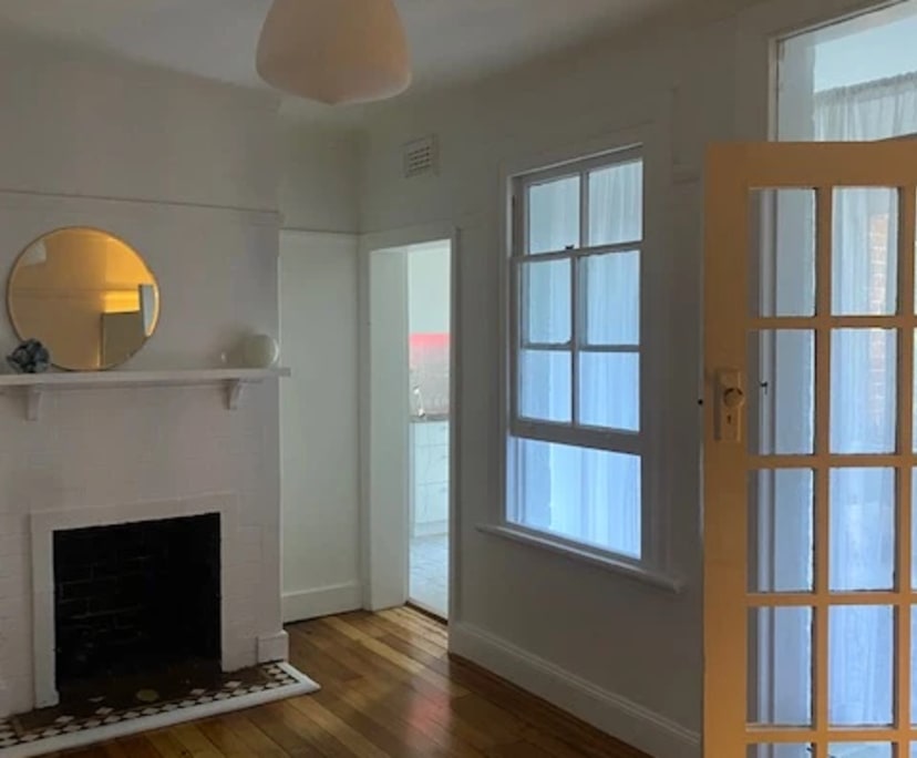 Furnished room in a share house