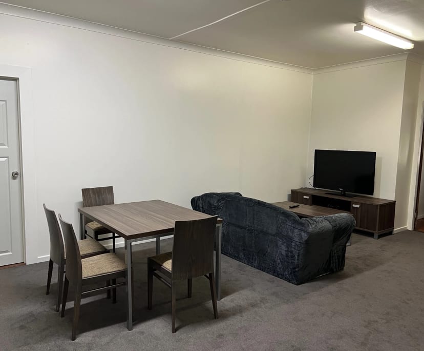 Room for Rent in Darling Heights, QLD 160, Furnis...