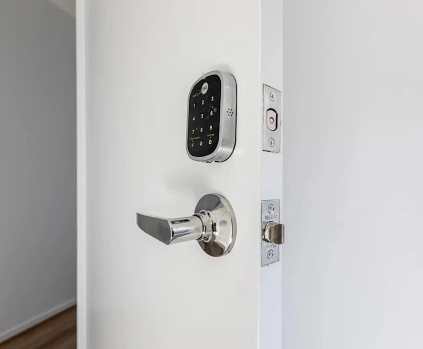 Furnished room with own bathroom