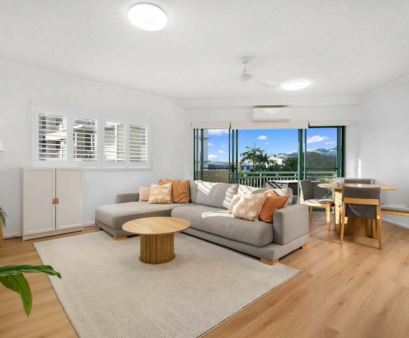 Unfurnished room with own bathroom