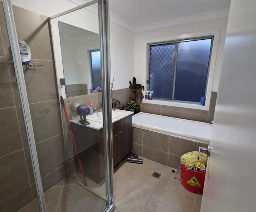 $325, Share-house, 3 bathrooms, Gillieston Heights NSW 2321