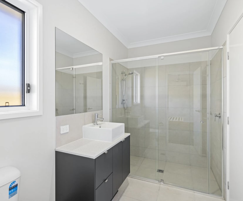 $315, Share-house, 3 bathrooms, Logan Reserve QLD 4133