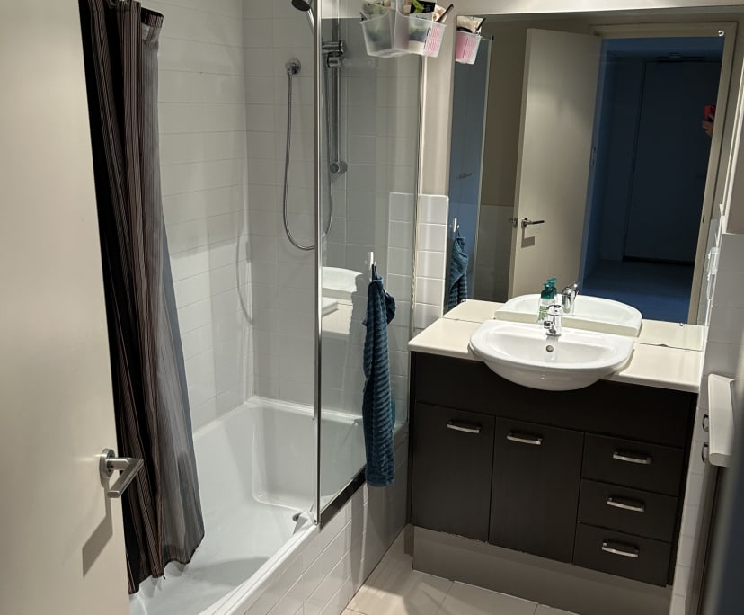 $350, Flatshare, 3 bathrooms, West Perth WA 6005