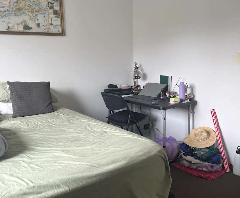 Furnished room with own bathroom