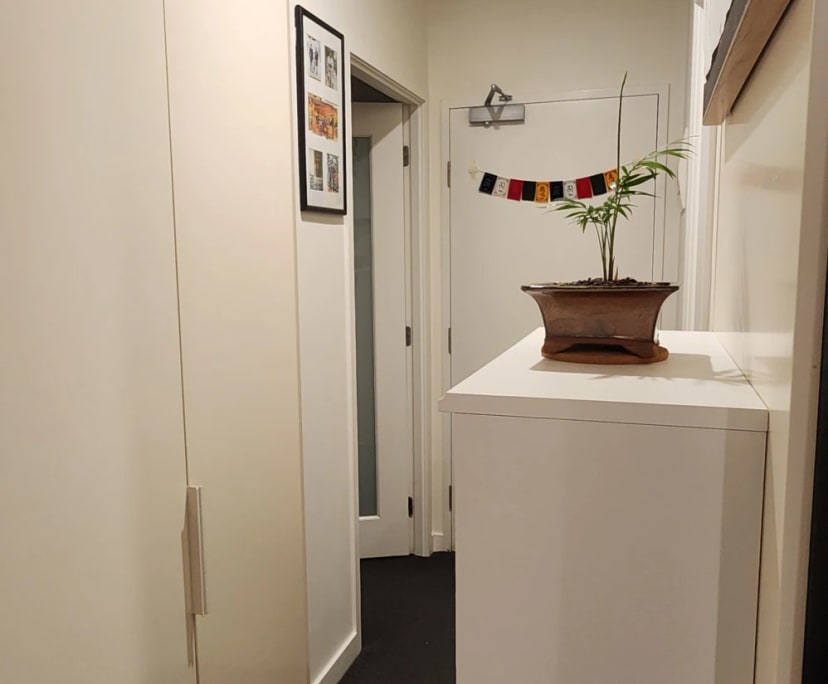 Furnished room in a flatshare