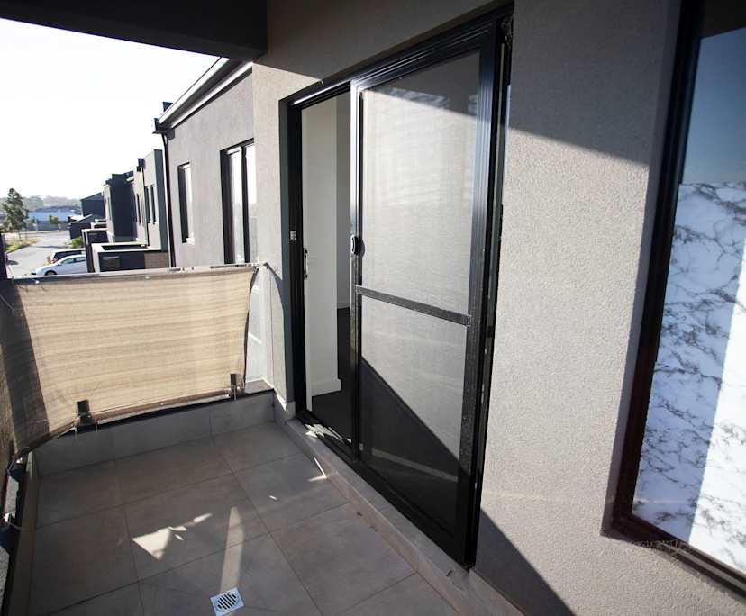 $250-350, Share-house, 2 rooms, Officer VIC 3809, Officer VIC 3809