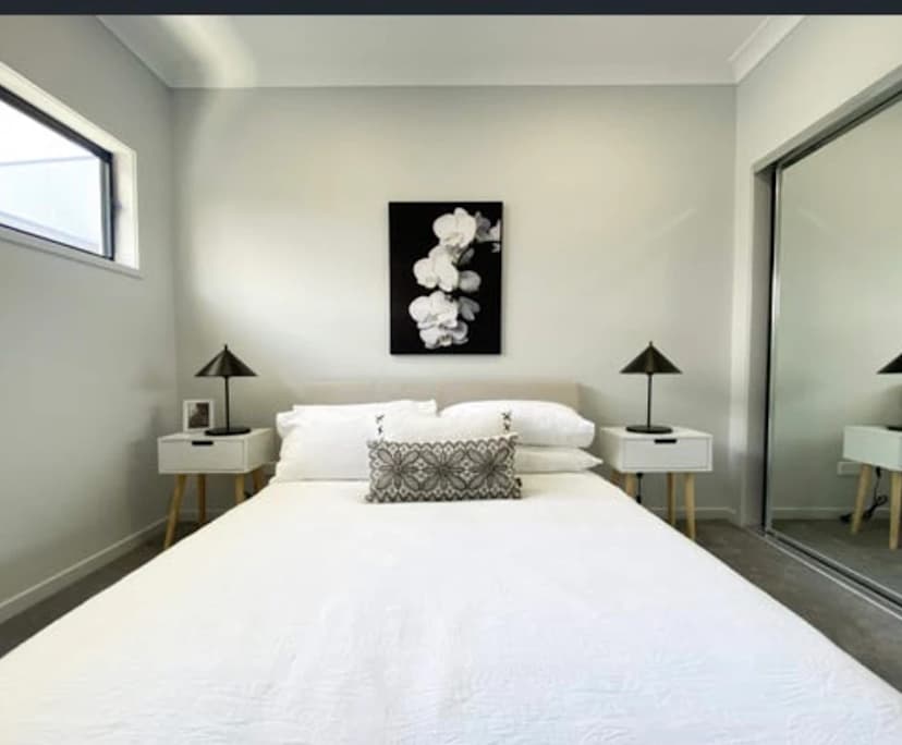 Unfurnished room with own bathroom