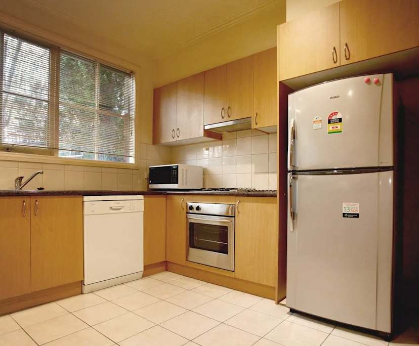 $260, Share-house, 3 bathrooms, Box Hill VIC 3128