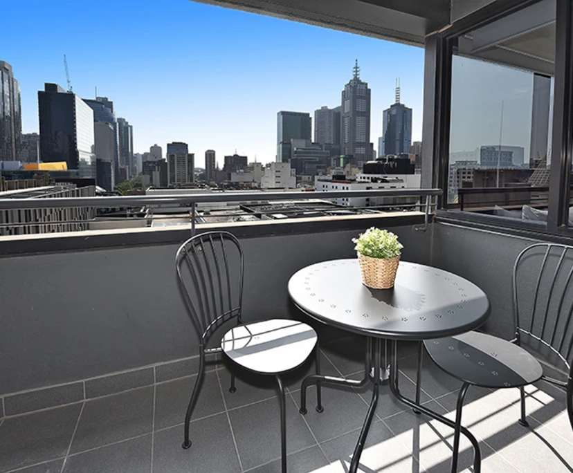 $975, Whole-property, 2 bathrooms, Melbourne VIC 3000
