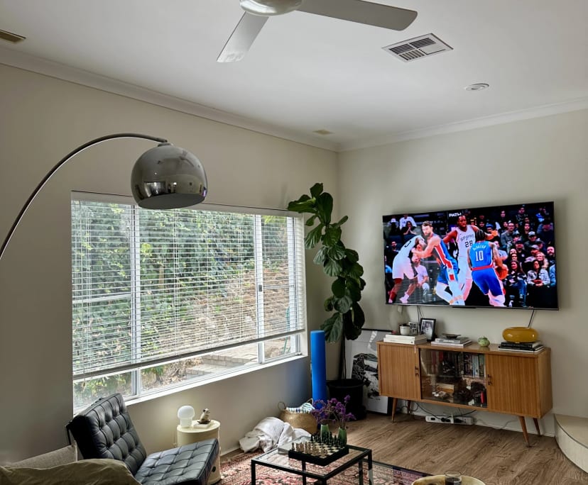 Unfurnished room in a share house