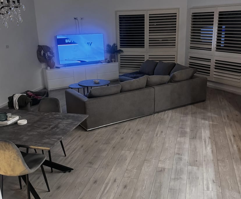 Unfurnished room in a share house