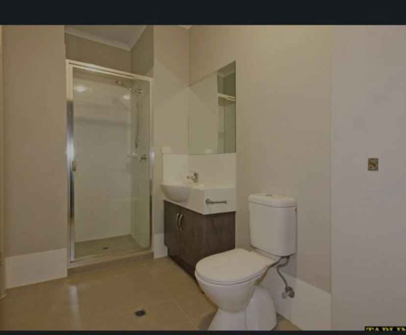 $330, Flatshare, 2 bathrooms, Largs North SA 5016