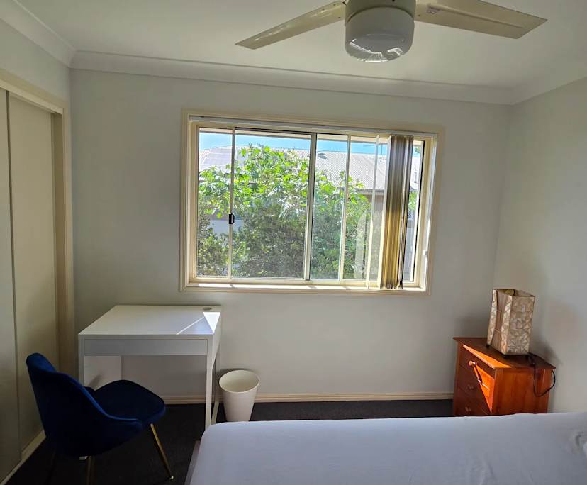 Furnished room in a share house