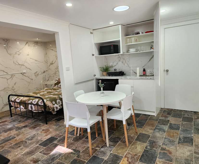 Furnished room studio flat for rent