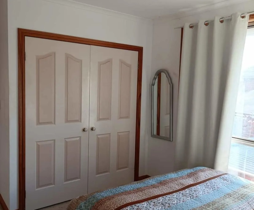 Room in a share house