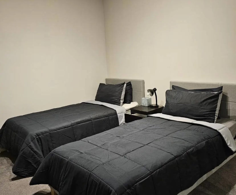 Furnished room in a flatshare