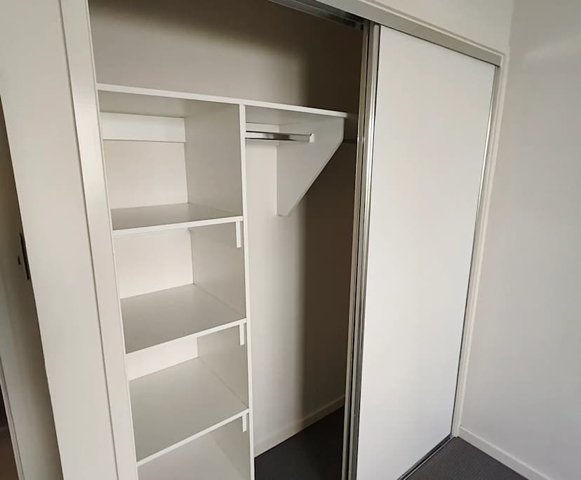 $265, Flatshare, 3 bathrooms, Hillcrest QLD 4118