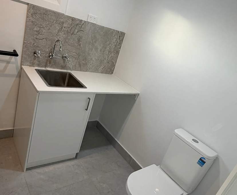 $570, Granny-flat, 1 bathroom, Clarkson WA 6030