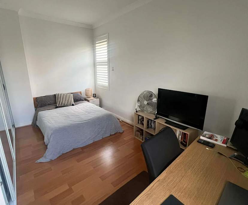 Unfurnished room in a share house