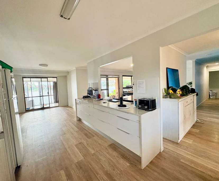 Furnished room in a share house