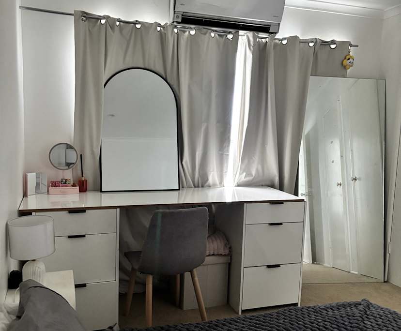 Unfurnished room in a share house
