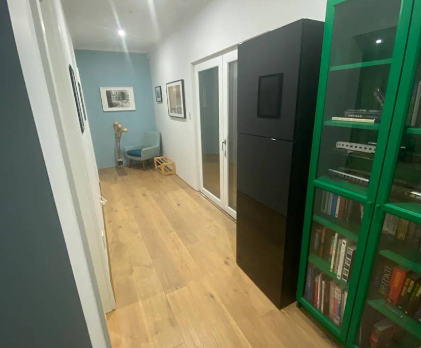 $350, Homestay, 3 bathrooms, Doubleview WA 6018