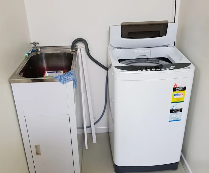 $300, Share-house, 6 bathrooms, Parramatta Park QLD 4870