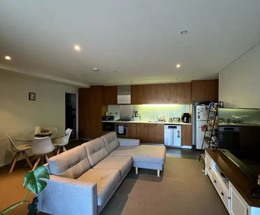 Unfurnished room with own bathroom