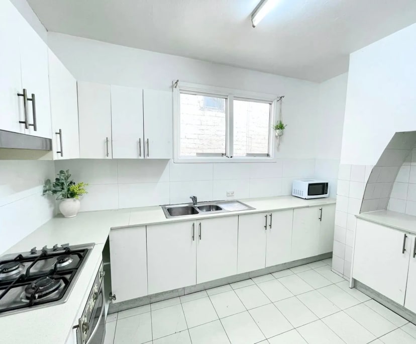 $295, Share-house, 6 bathrooms, Glebe NSW 2037
