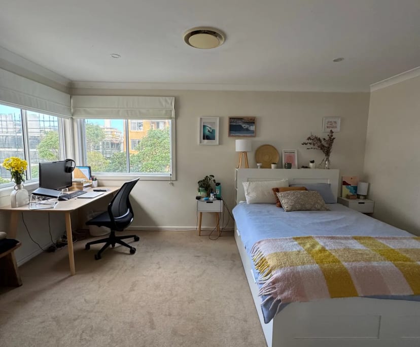 Furnished room in a share house