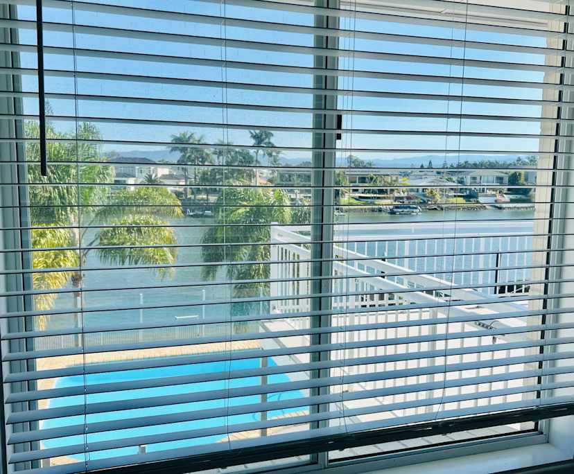 $350, Share-house, 5 bathrooms, Benowa QLD 4217