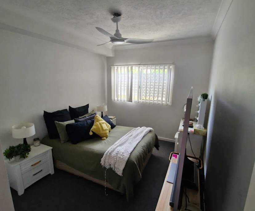 Unfurnished room with own bathroom