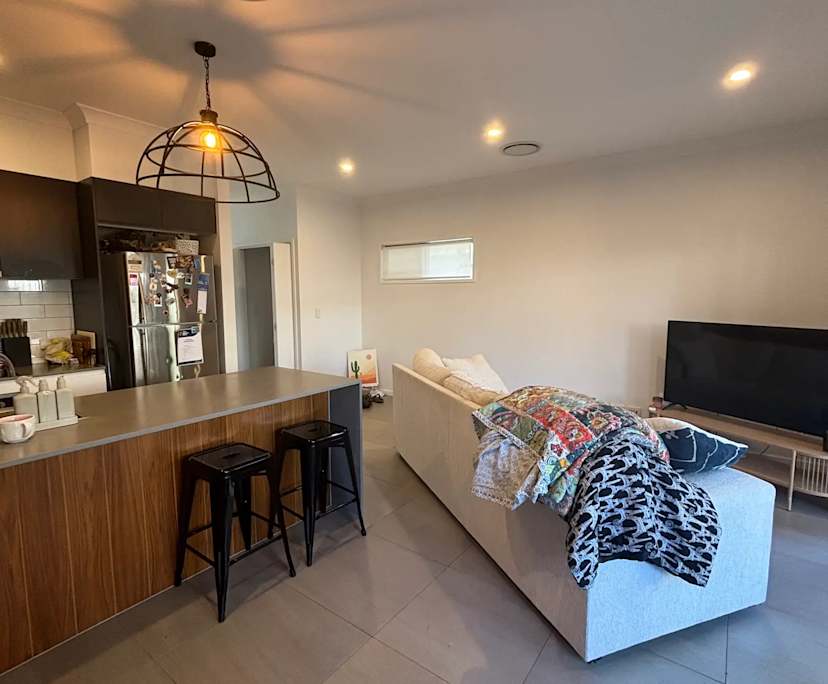 Unfurnished room with ensuite in a flatshare