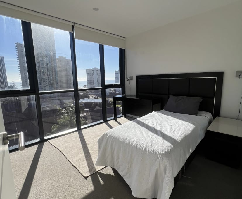 Furnished room with ensuite in a flatshare
